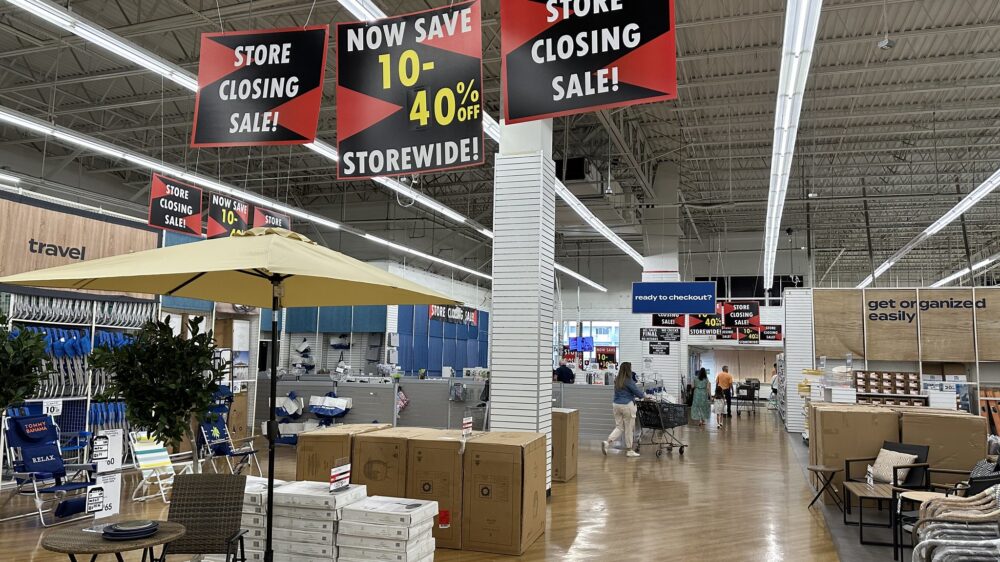 В 2023 году в США закрылось на 80% магазинов больше, чем в 2022-м