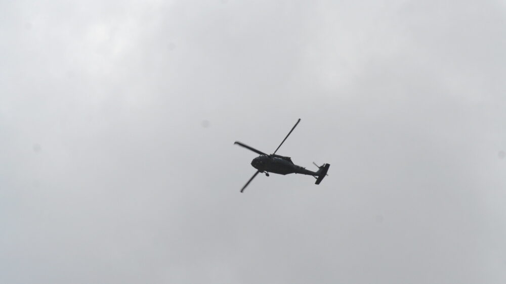 Патрулировавший границу вертолет разбился в Техасе, один человек пострадал
