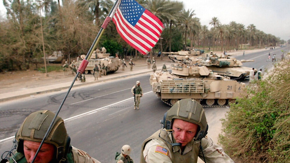 Багдад попросил ополченцев не атаковать базы США из опасений, что Вашингтон не выведет войска из страны — NYT