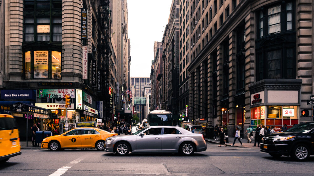 В беспилотных авто Нью-Йорка должен находиться водитель — власти