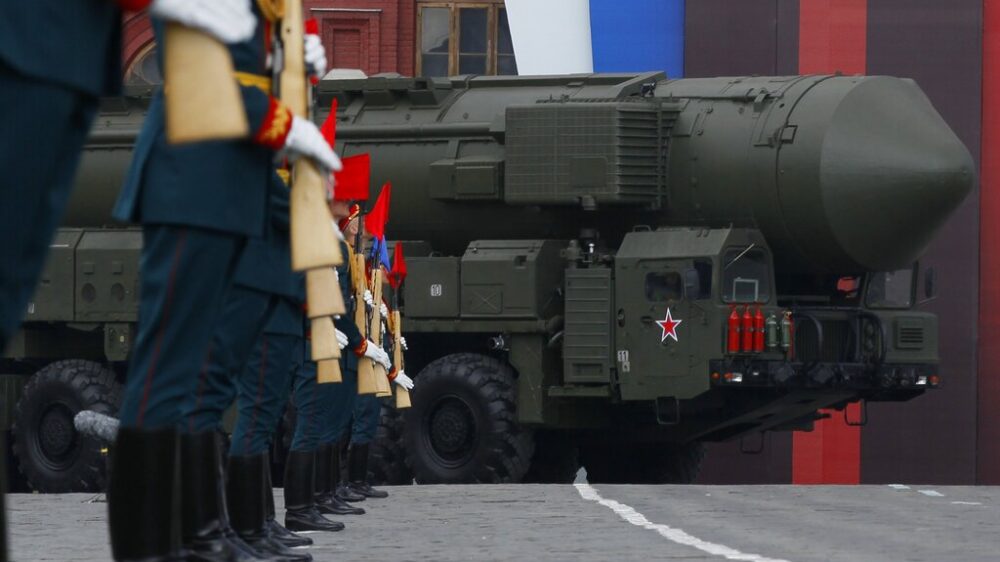 США начали «досконально готовиться» к потенциальному ядерному удару России по Украине в 2022 году — CNN
