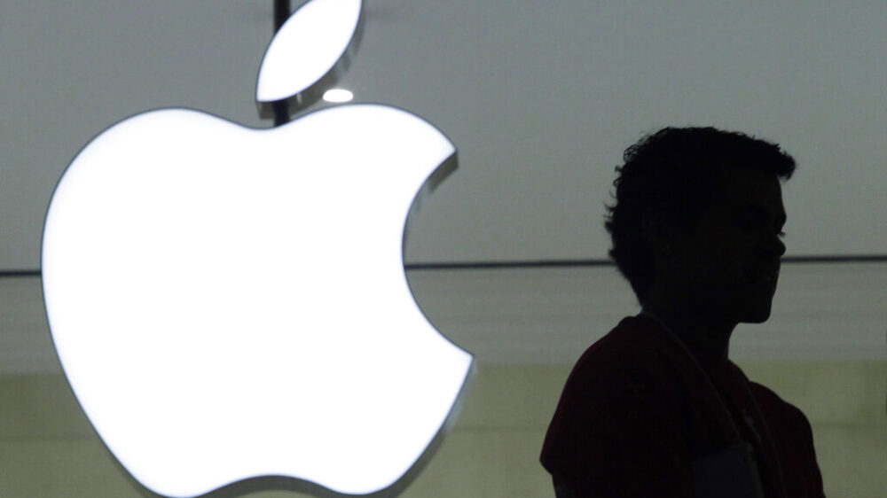 Минюст США подал иск против Apple, обвинив компанию в «незаконном» доминировании на рынке