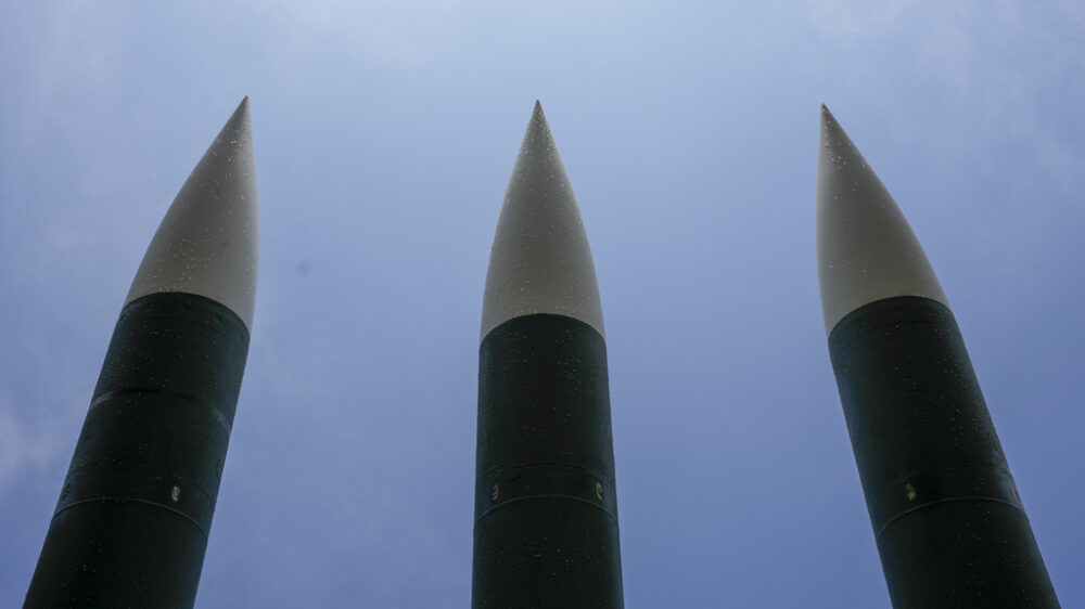 США раздумывали над «неядерным» ответом в случае ядерного удара России по Украине — NYT