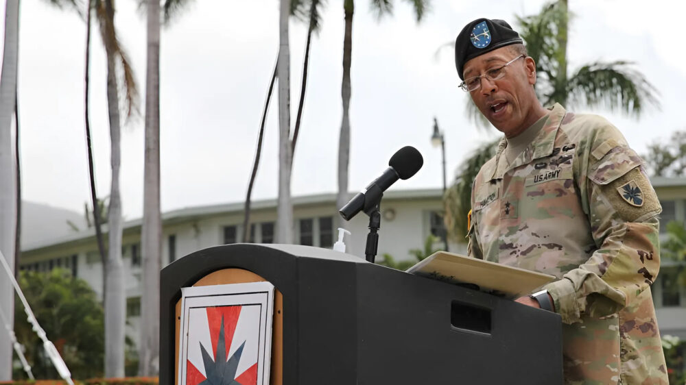 Генерала армии США отстранили от службы из-за вмешательства в отбор персонала