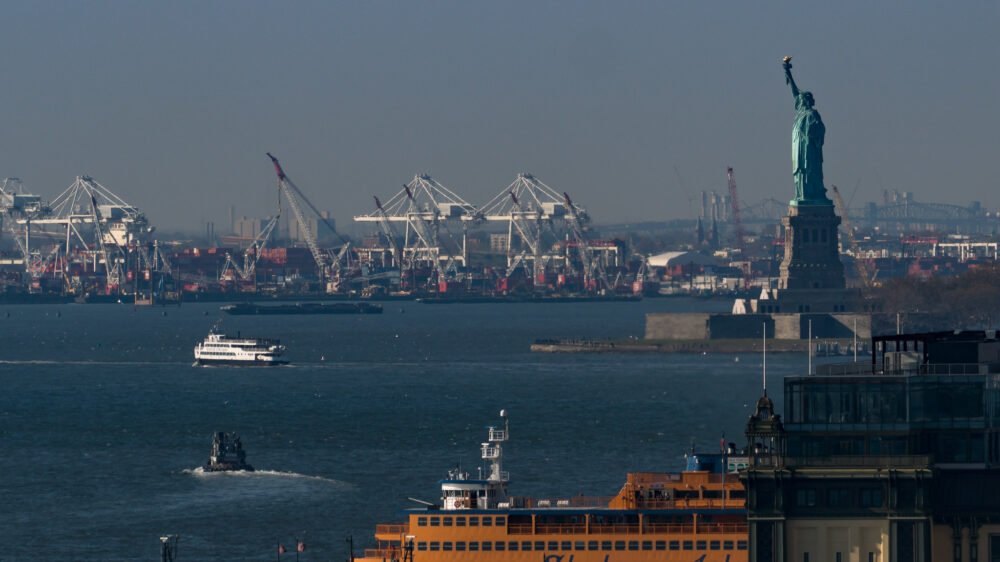В Нью-Йорке создадут комиссию для борьбы с мафией и рэкетом в портах