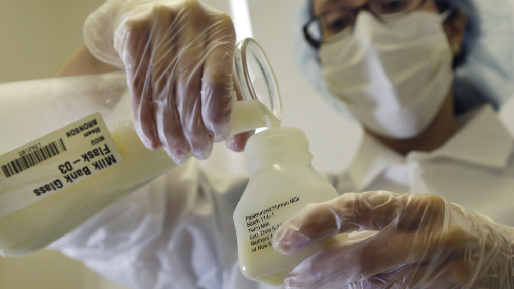 Фрагменты птичьего гриппа найдены в пастеризованном молоке в США. Стоит беспокоиться?