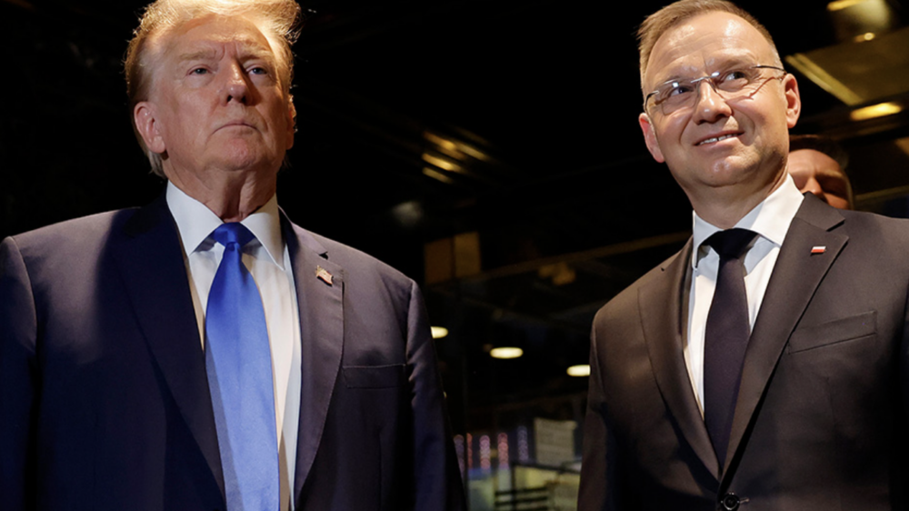 Трамп обсудил с президентом Польши Дудой увеличение расходов НАТО на оборону до 3% ВВП
