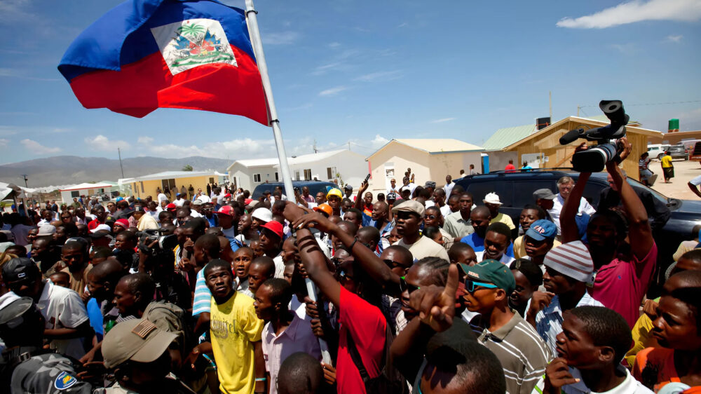 Беспорядки в Гаити вынуждают усиливать охрану берегов Флориды
