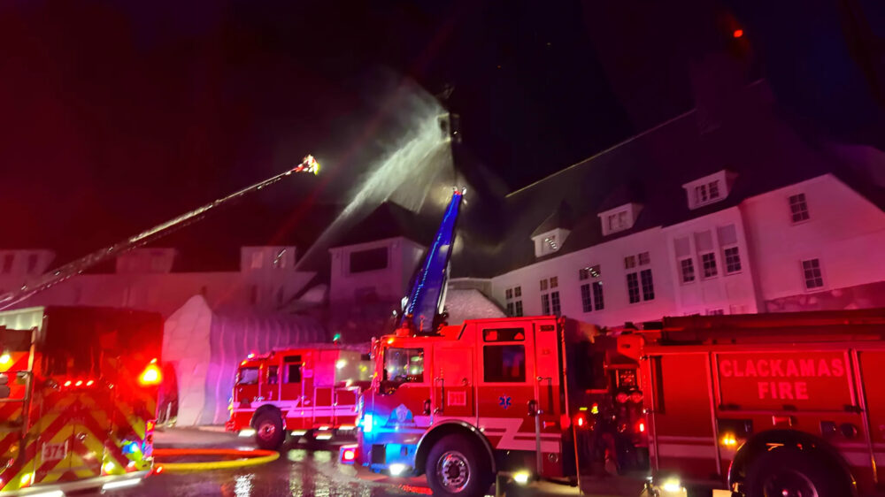 Отель из хоррора «Сияние» Стэнли Кубрика загорелся в Орегоне
