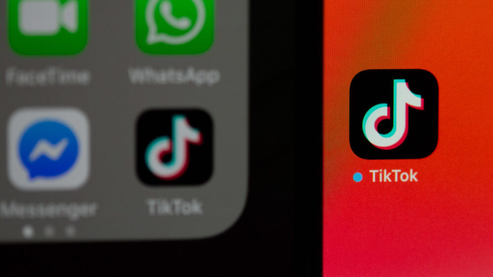 TikTok подал в суд на правительство США из-за требования продать соцсеть. А кто может ее купить?