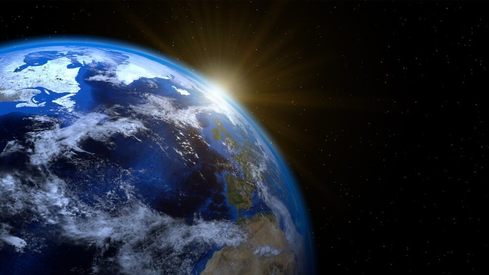 Ученые зарегистрировали резкое замедление вращения ядра Земли. Что это значит?
