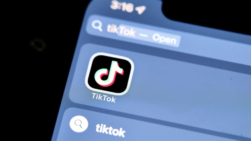 Расстроенный запретом TikTok житель Висконсина поджег офис конгрессмена — тот называл соцсеть «гнусным» продуктом Китая