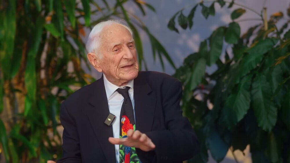 Что есть, а чего избегать: 101-летний диетолог из США поделился секретами долголетия