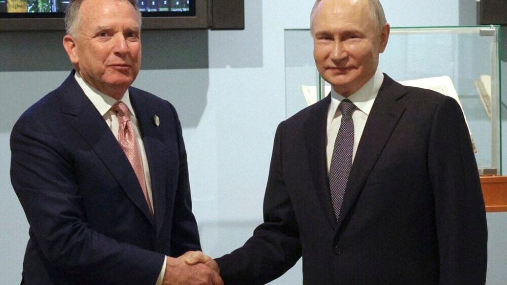 Встречавшийся четыре раза с Путиным Уиткофф учился дипломатии по документалкам Netflix