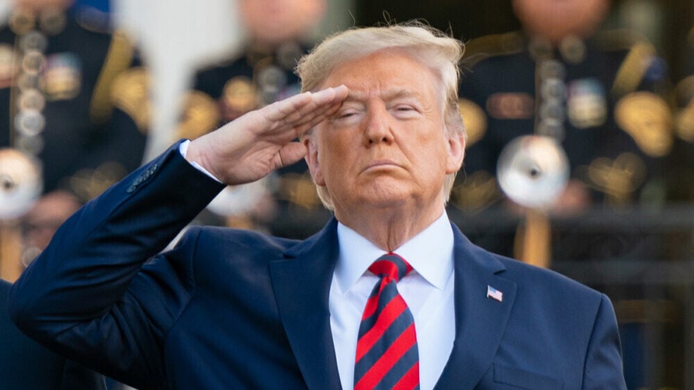 У Трампа будет свой парад? Что известно и почему его день рождения — не официальный повод