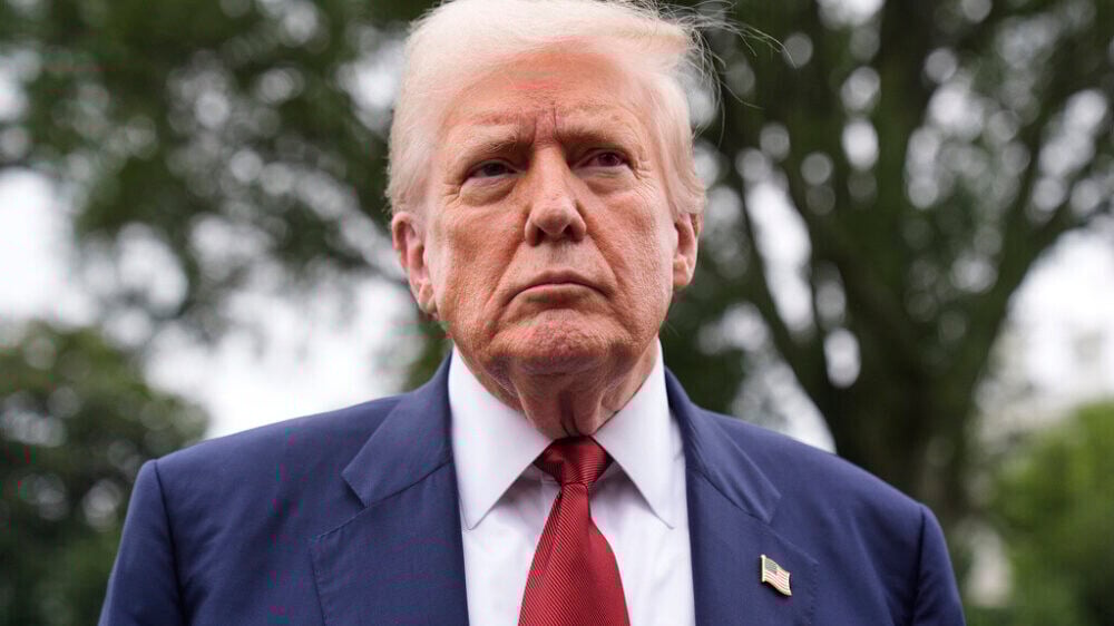 Блеф или ядерная эскалация? Из-за чего Трамп устроил перепалку с экс-президентом РФ и зачем пригрозил подлодками