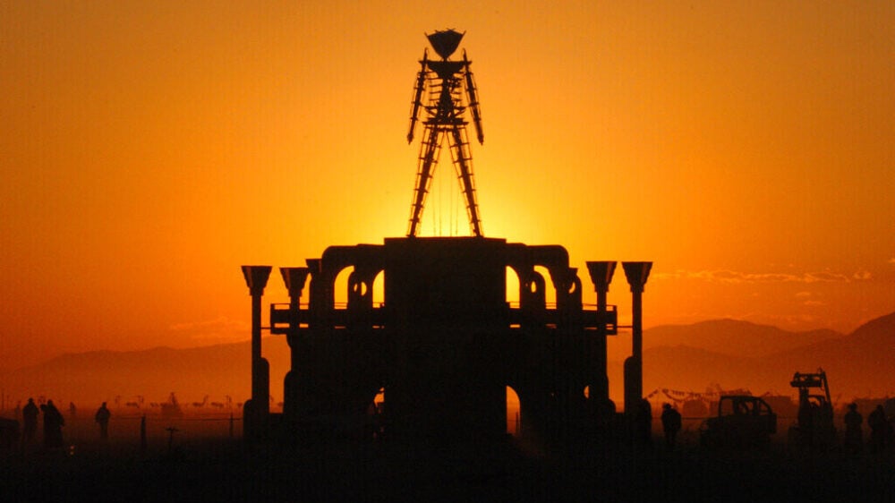На Burning Man в Неваде нашли тело посетителя в луже крови