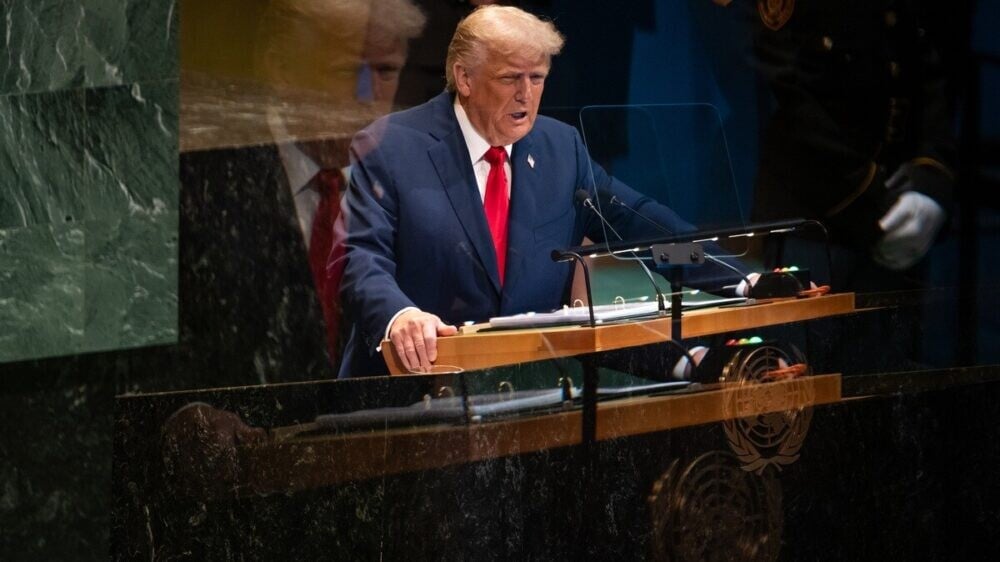 Украина может вернуть всю свою территорию и пойти дальше, считает Трамп