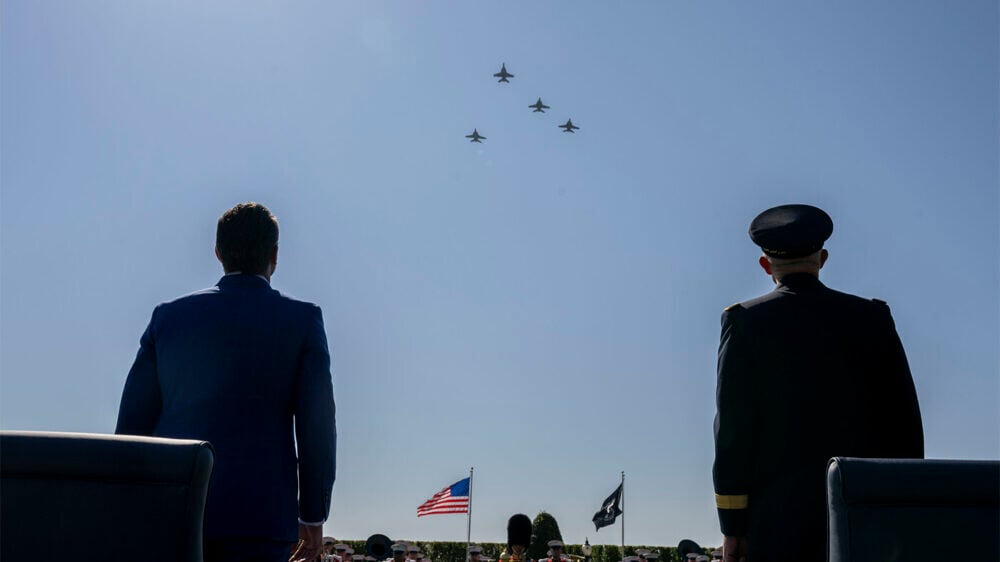 В США засекли российские Ту и Су на фоне экстренного созыва генералов Пентагоном