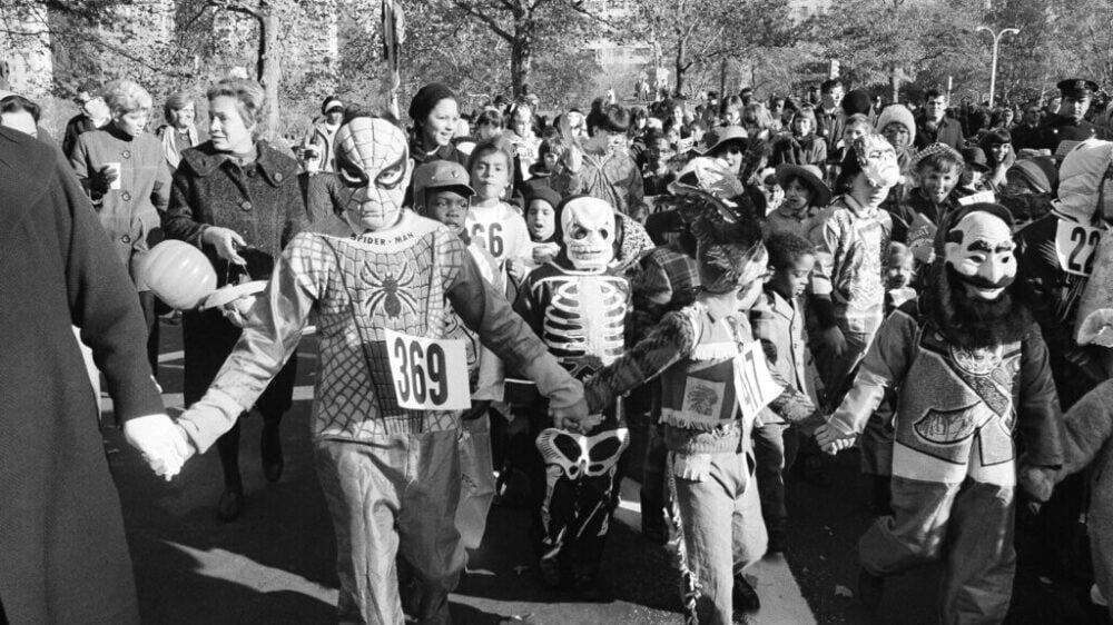 Хэллоуин и костюмы: как возникла традиция наряжаться на праздник?