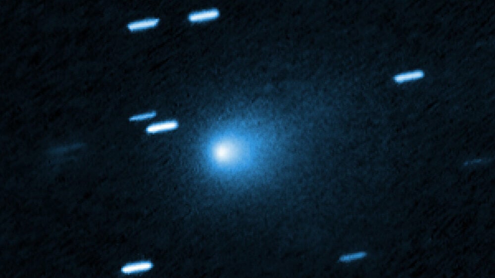 Cиняя комета 3I/ATLAS ускорилась на пути к Земле — когда ее будет видно и есть ли угроза?