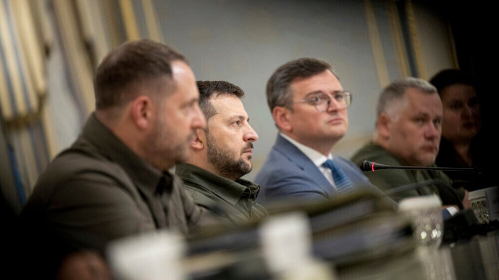 Украину ждет временное правительство? К чему приведет «дело Миндича» о коррупции и кто он такой