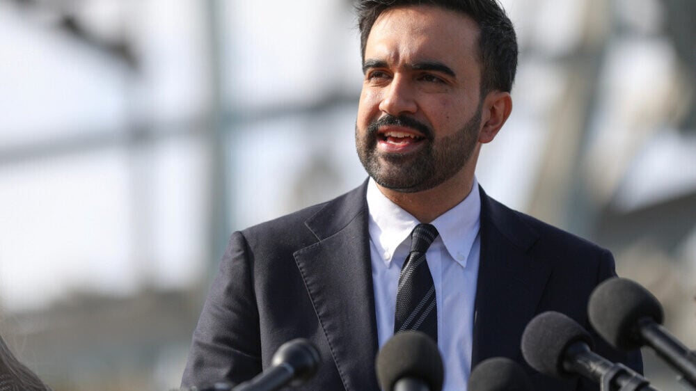 Политика как перформанс: почему арт-сообщество Нью-Йорка поддержало Мамдани на выборах мэра