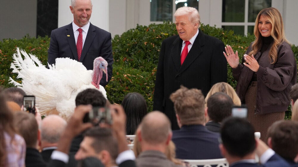 Трамп помиловал индейку. Зачем?