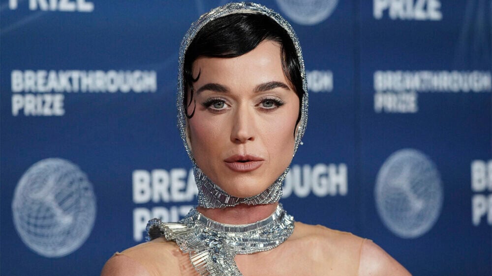 Кэти Перри столкнулась с «эффектом Долиной» в США и отсудила $2 млн