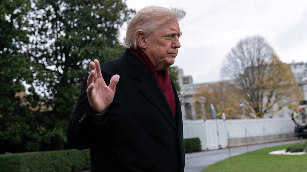 Согласиться или «воевать изо всех силенок»: Трамп ответил Зеленскому по поводу мирного плана США