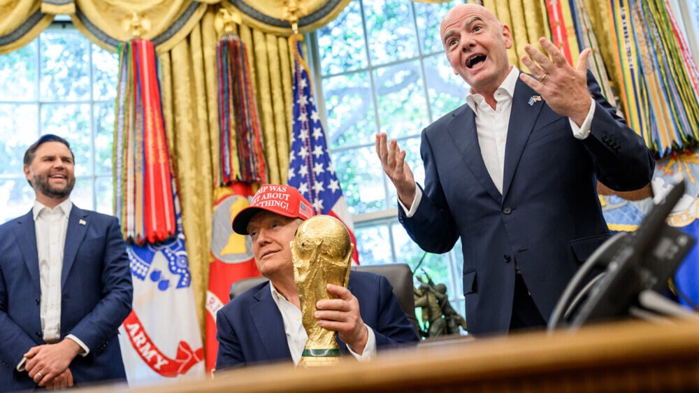 Трампа наградят за мир на жеребьевке ЧМ в США? Что известно об альтернативе Нобелевской премии от FIFA