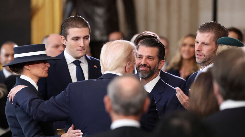 Сыновья Дональда Трампа смогли увеличить свое состояние в 10 раз в первый год после возвращения отца в Белый дом