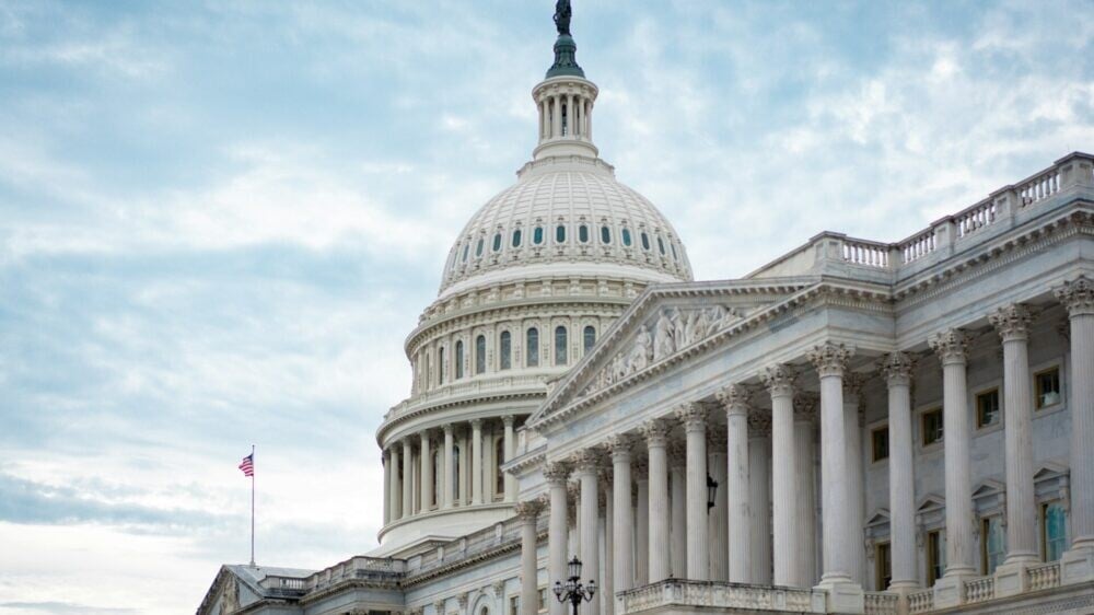 $800 млн Украине и запрет на вывод войск из Европы: в США согласовали рекордный оборонный бюджет на 2026 год