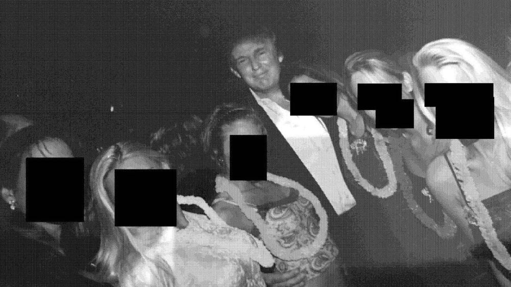 Презерватив Трампа и секс-игрушки: новые фото из архива Эпштейна опубликованы демократами